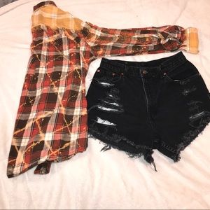 Levi’s Black High Waisted Distressed Shorts